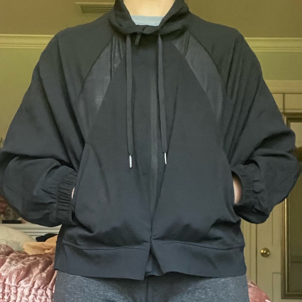 Lululemon black jacket